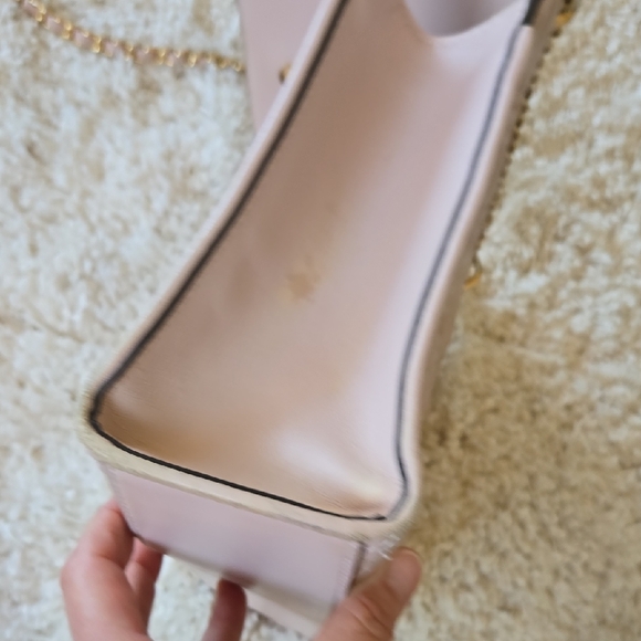 Tory Burch Soft Pink and Gold Quilted Shoulder Bag - Picture 6 of 7